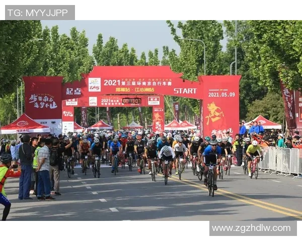 中港足球明星赛在义乌激情开赛球迷共庆足球盛宴与友谊之旅