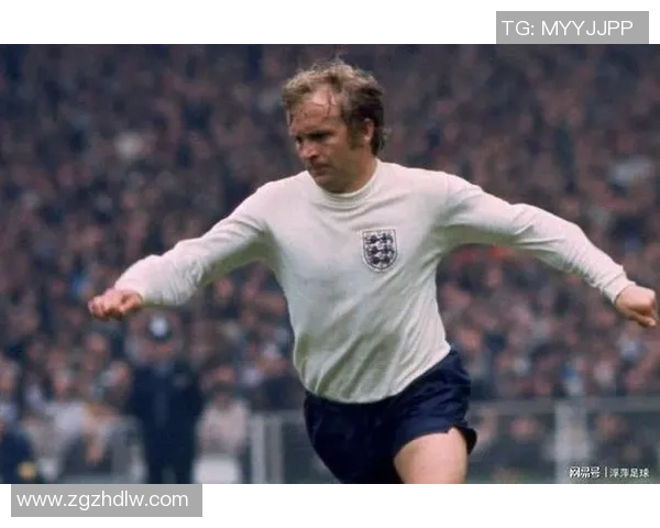 最近足球界震惊消息某著名球星不幸去世引发全球哀悼